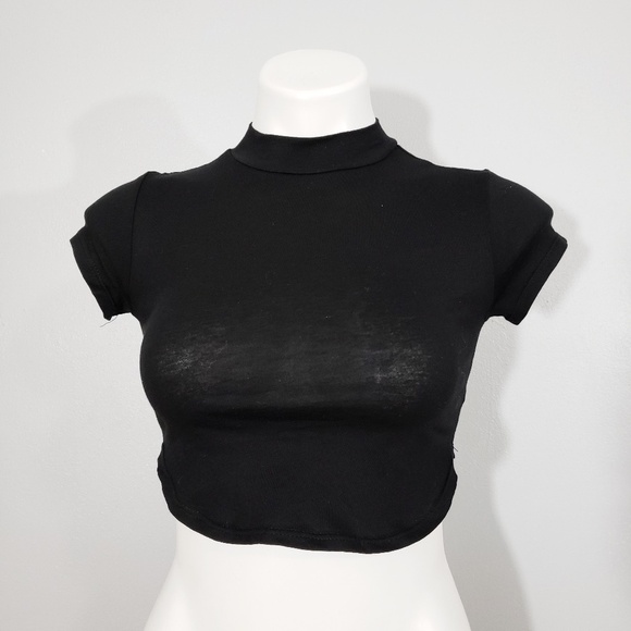 Forever 21 black mock neck ribbed crop top S NWT round hem Y2K tee fitted - Picture 3 of 4